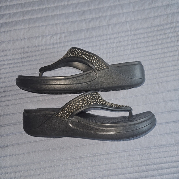 Crocs Sandals Flip Flops Dual Embellished Womens Size 11 Black Bling - Picture 5 of 7